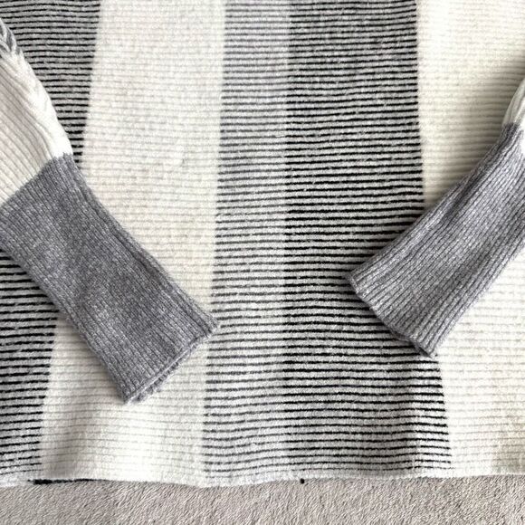 Philosophy Striped & Ribbed Sweater - Picture 5 of 15